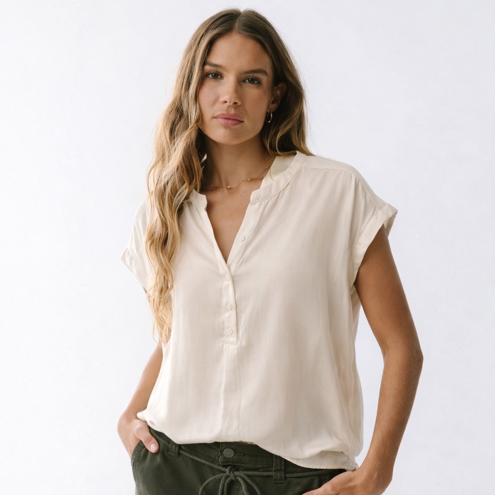 Old Navy Cream Women's Blouse